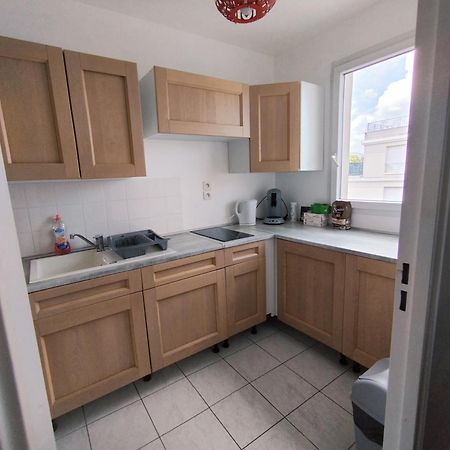 Appartement A Proximite De Disney De Val D Europe Montevrain Bagian luar foto