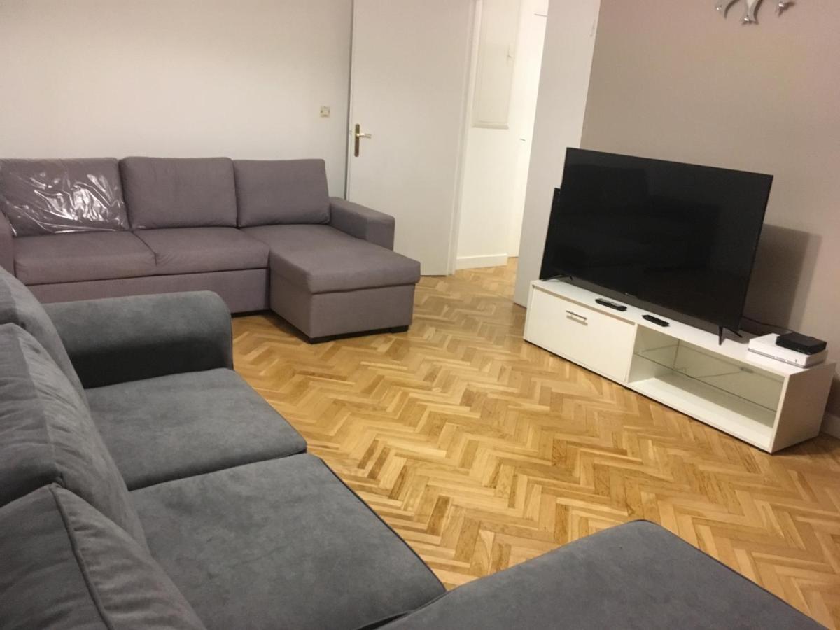 Appartement A Proximite De Disney De Val D Europe Montevrain Bagian luar foto