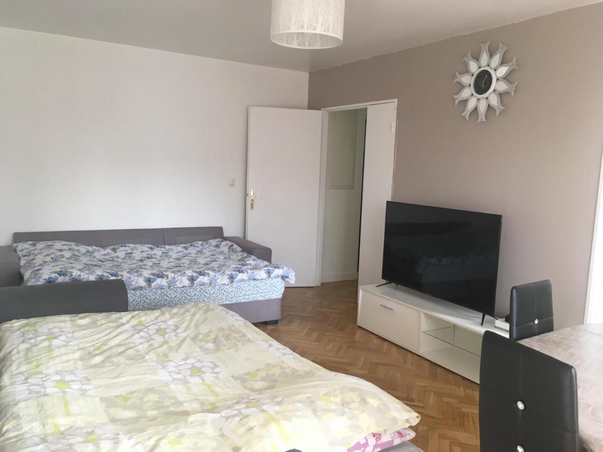 Appartement A Proximite De Disney De Val D Europe Montevrain Bagian luar foto